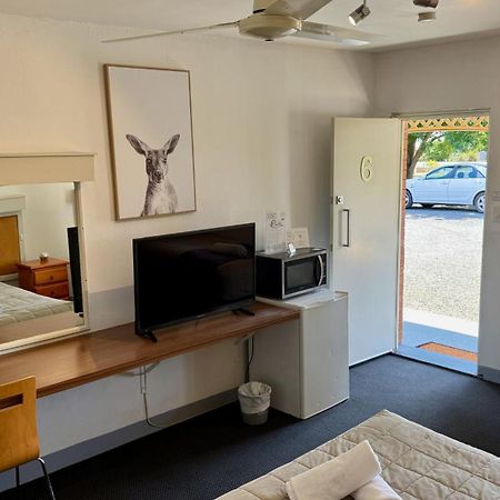 Quirindi Sunflower Motor Inn Экстерьер фото