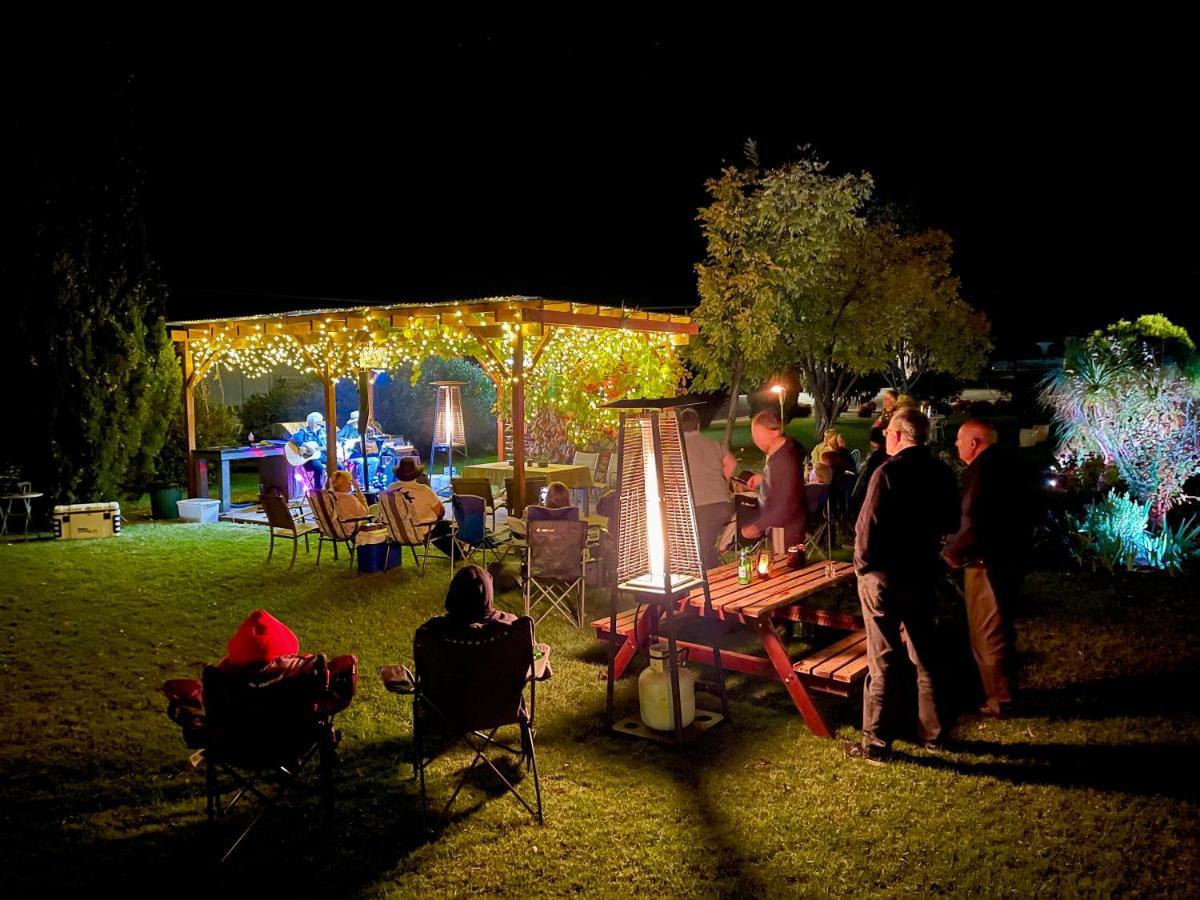 Quirindi Sunflower Motor Inn Экстерьер фото